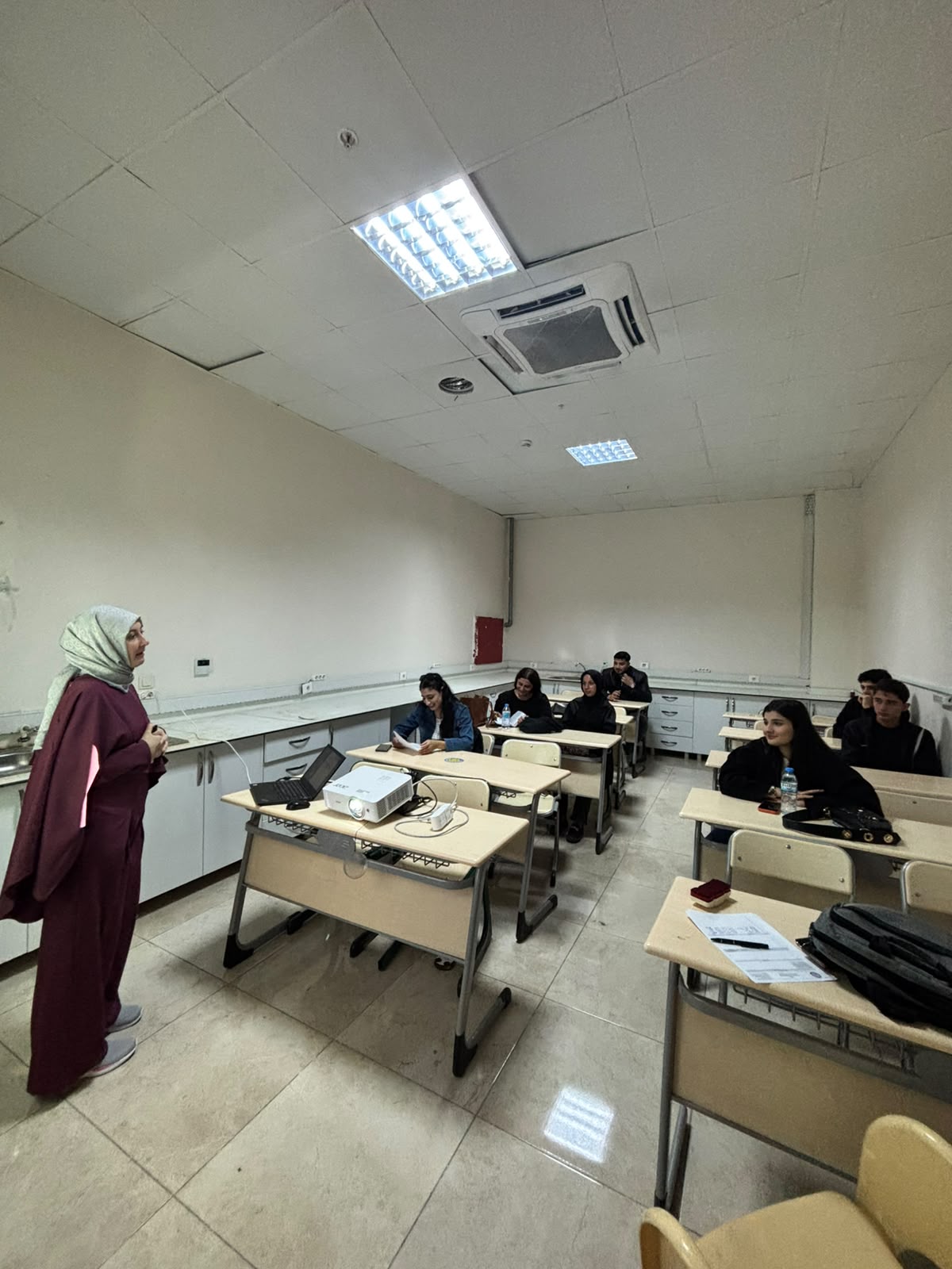 Öğrencilerimize Oryantasyon Eğitimi Düzenlendi